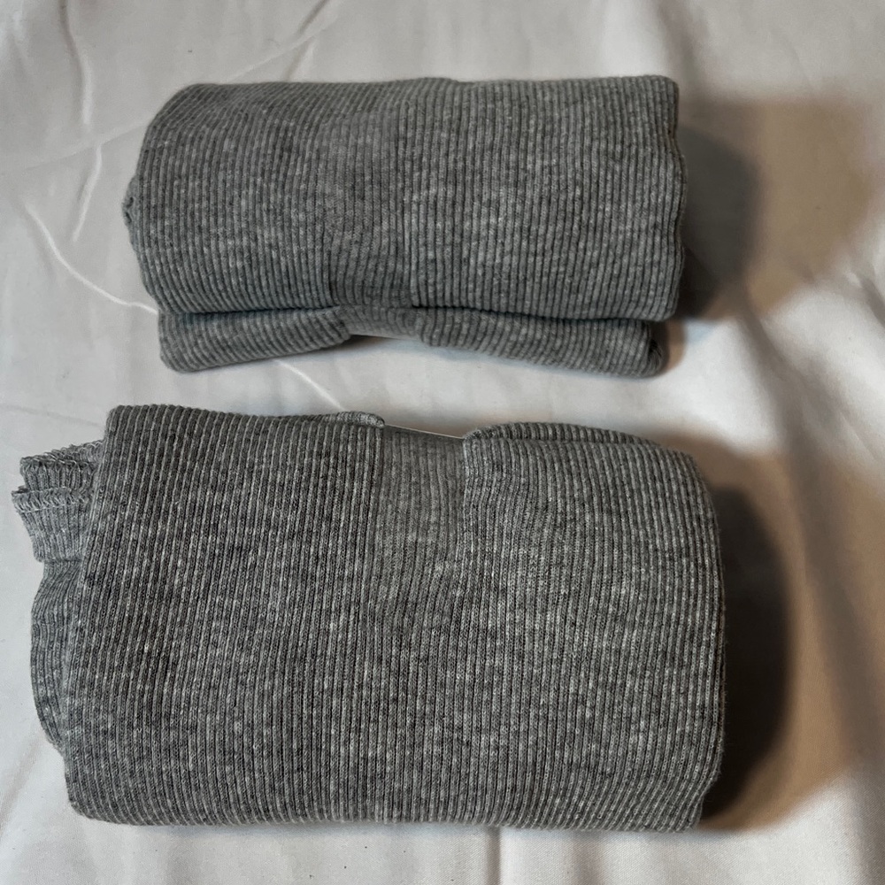 Hanes Men's Light Gray Crewneck Top - Picture 2 of 3